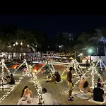 Vista Mar e Pé na Areia,Apartamento novo na Praia do Futuro bem próximo do Crocobeach